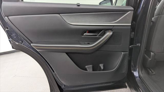 Used 2024 MAZDA CX-90 Plug-In Hybrid w/ Premium Pkg AWD/4WD image 16