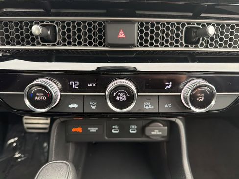 Used 2025 Honda Civic Sport image 31
