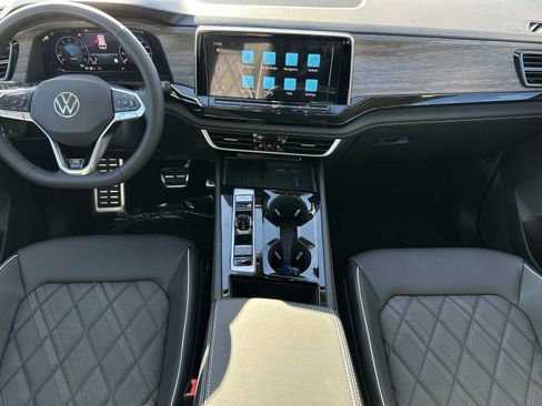 New 2026 Volkswagen Atlas SEL Premium R-Line image 15