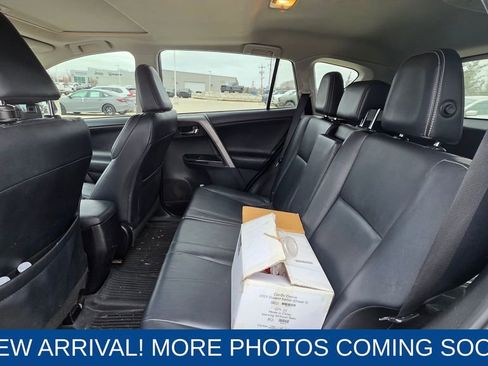 Used 2016 Toyota RAV4 Limited image 13