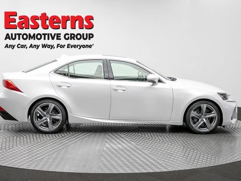 Used 2018 Lexus IS 300 AWD w/ Comfort Package image 4