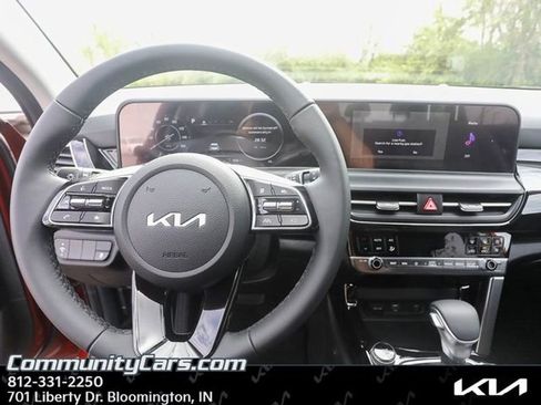 Certified 2025 Kia Seltos X-Line image 10