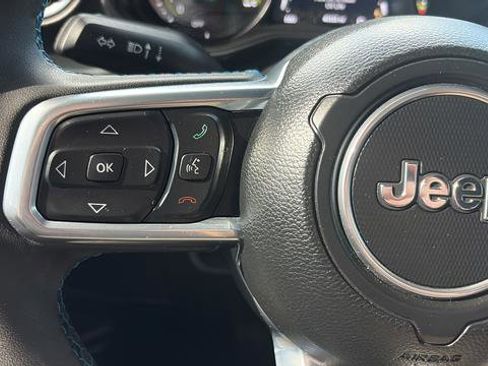 Used 2024 Jeep Wrangler High Altitude AWD/4WD image 9