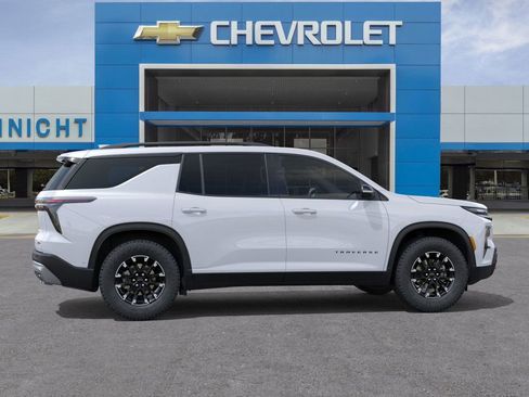 New 2026 Chevrolet Traverse Z71 w/ Enhanced Driving Package AWD/4WD image 5