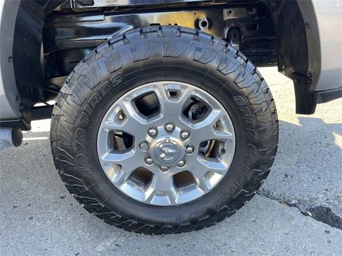 Used 2019 RAM 2500 Laramie image 11