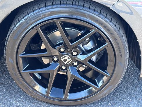Used 2025 Honda Civic Sport image 11
