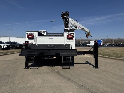 New 2024 Ford F550 4x4 Regular Cab Super Duty image 17