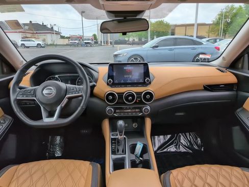 Used 2023 Nissan Sentra SV w/ SV Premium Package FWD image 15