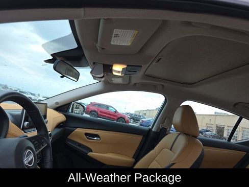 Used 2024 Nissan Sentra SV w/ SV Premium Package FWD image 8