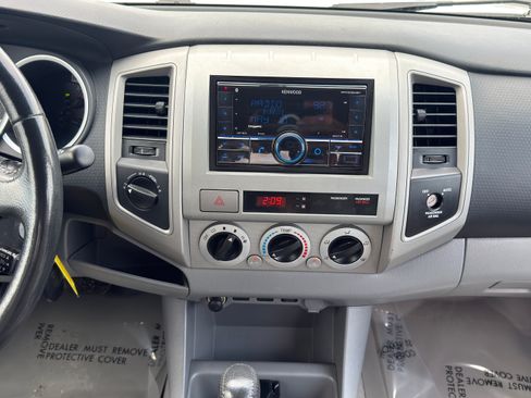 Used 2011 Toyota Tacoma 4x4 Access Cab w/ SR5 Pkg #2 image 18