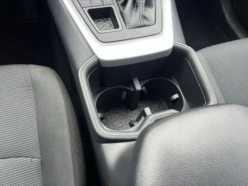 Certified 2024 Toyota RAV4 LE AWD/4WD image 19