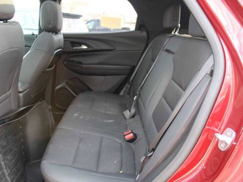 Used 2023 Chevrolet TrailBlazer RS w/ Sun and Liftgate Package image 7