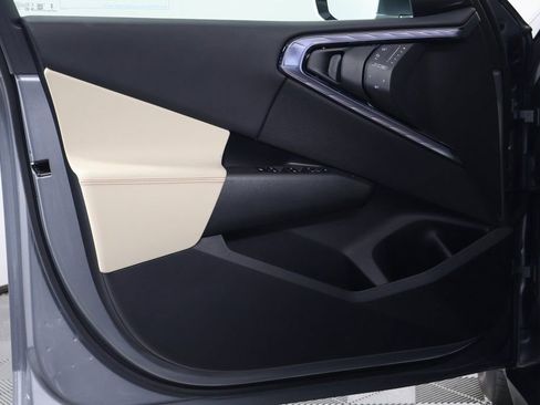 Used 2025 BMW X3 xDrive30i w/ Convenience Package image 12