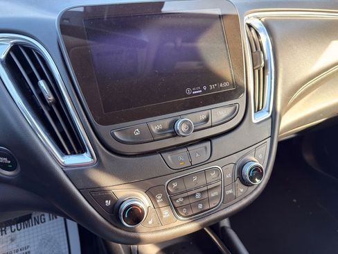 Used 2024 Chevrolet Malibu LT FWD image 37