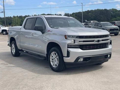 Used 2021 Chevrolet Silverado 1500 RST w/ Z71 Off-Road Package AWD/4WD image 5