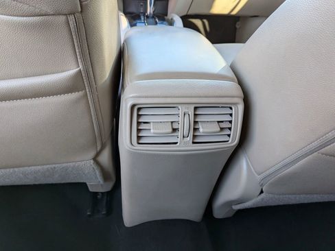 Used 2016 Nissan Rogue SL AWD/4WD image 43