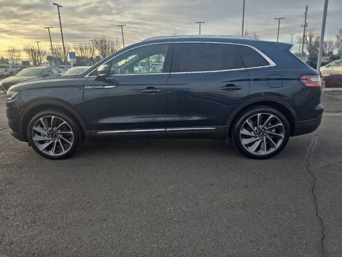 Used 2022 Lincoln Nautilus Reserve w/ Equipment Group 202A image 6