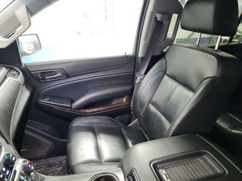 Used 2016 Chevrolet Suburban LT w/ LT Signature Package image 13