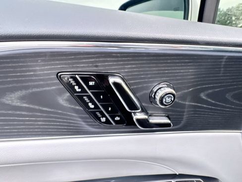 Used 2024 Cadillac Lyriq Sport AWD/4WD image 14