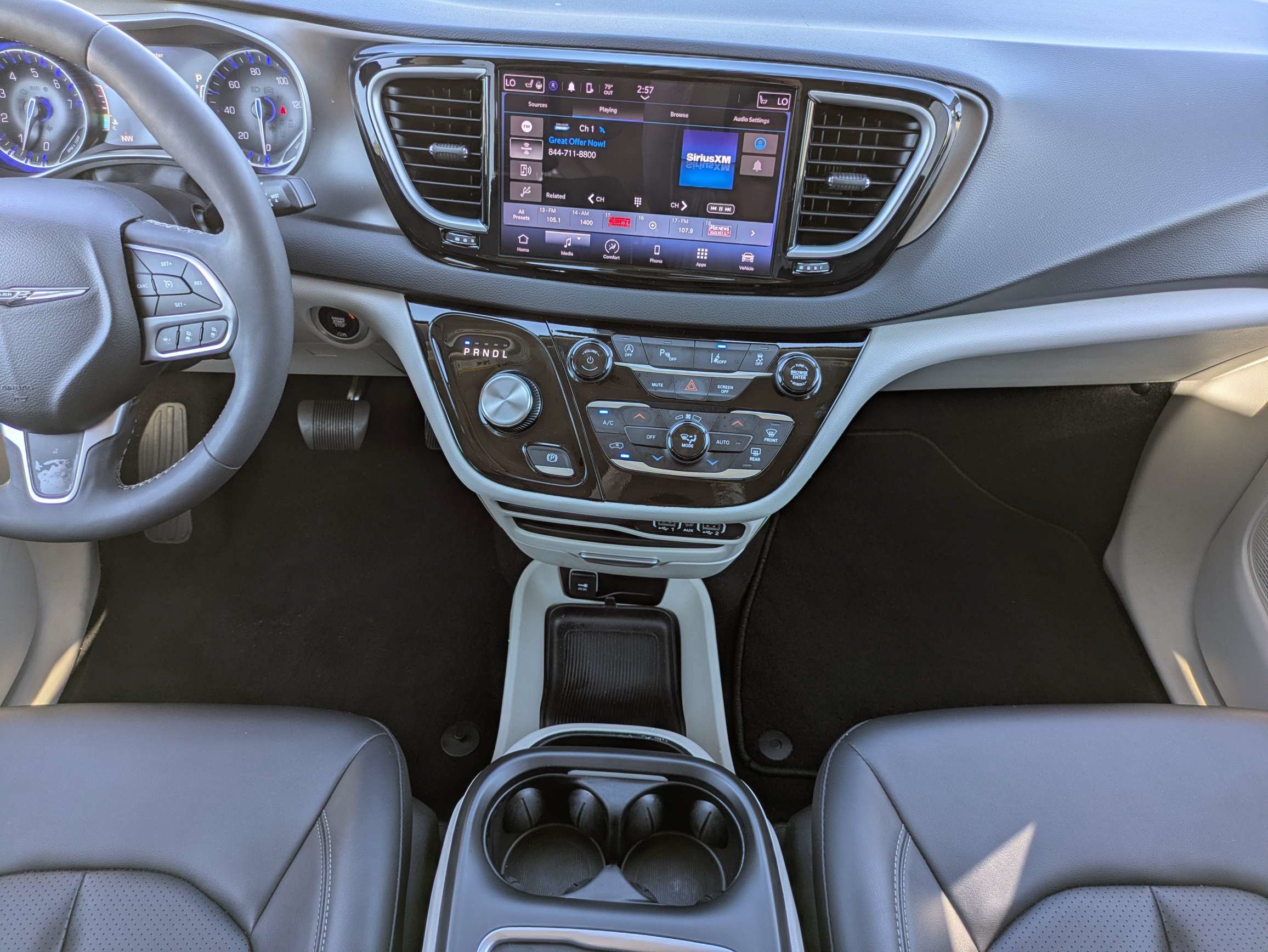 Used 2024 Chrysler Pacifica Touring-L FWD image 33