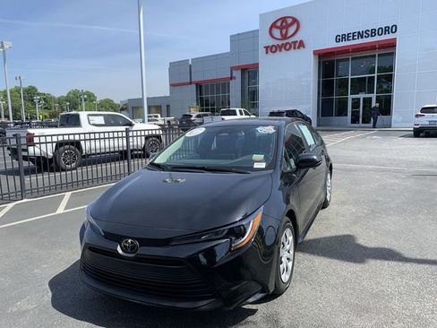 Used 2026 Toyota Corolla LE FWD image 1