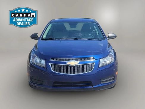 Used 2013 Chevrolet Cruze LS FWD image 2