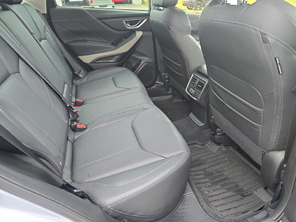 Used 2024 Subaru Forester Limited AWD/4WD image 32