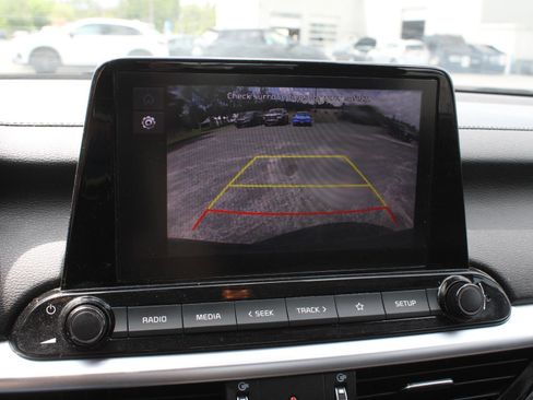 Used 2023 Kia Forte LXS FWD image 13