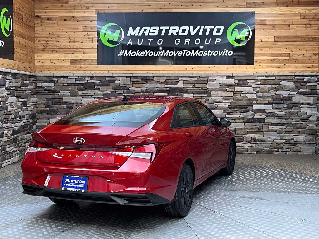 Used 2023 Hyundai Elantra SEL FWD image 29