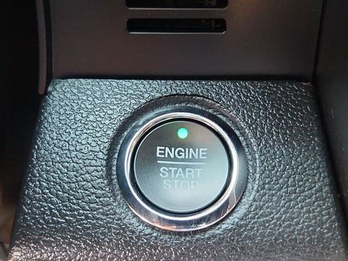 Used 2019 Ford F150 Platinum w/ Equipment Group 701A Luxury AWD/4WD image 21