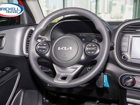 Used 2024 Kia Soul LX FWD image 20