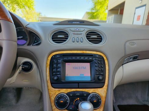 Used 2004 Mercedes-Benz SL 500 w/ AMG Sport Pkg image 22