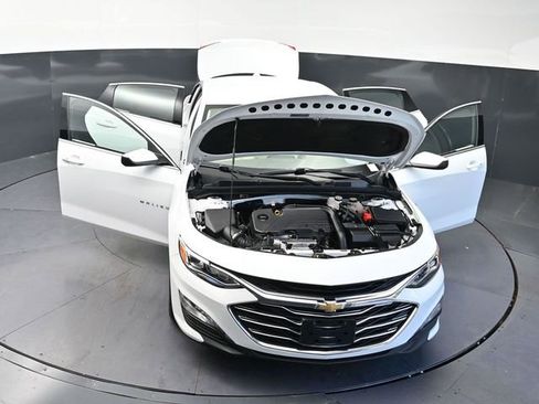 Used 2024 Chevrolet Malibu LT FWD image 42