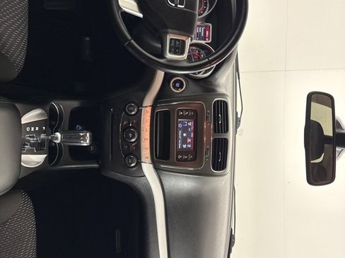 Used 2020 Dodge Journey SE w/ SE Popular Equipment Group image 28