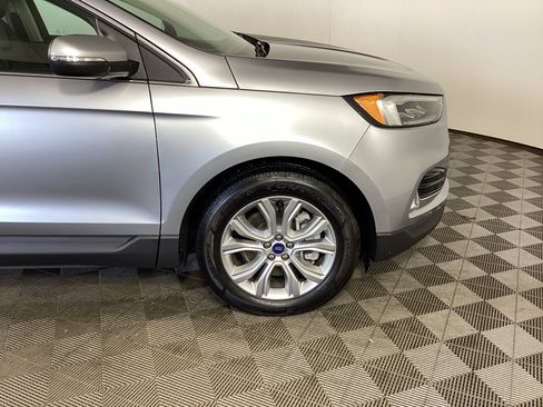 Used 2022 Ford Edge Titanium w/ Equipment Group 301A AWD/4WD image 7