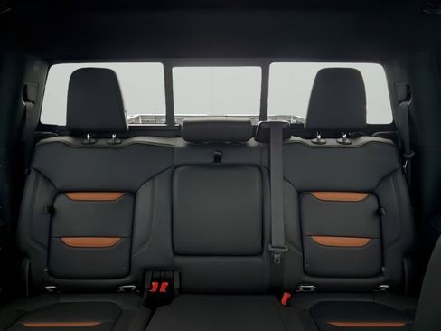 Used 2023 GMC Sierra 2500 AT4 w/ AT4 Preferred Package image 43