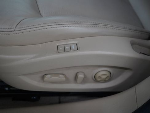 Used 2013 Buick LaCrosse Premium w/ Driver Confidence Package AWD/4WD image 25