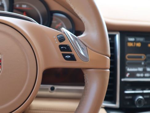 Used 2014 Porsche Panamera Turbo image 12
