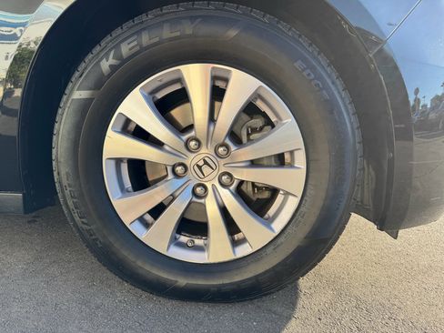 Used 2016 Honda Odyssey SE image 14