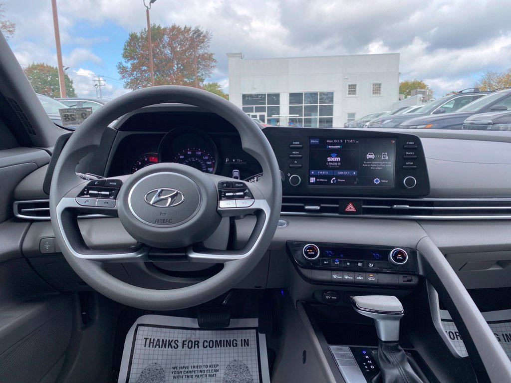 Certified 2023 Hyundai Elantra SEL w/ Cargo Package FWD image 10