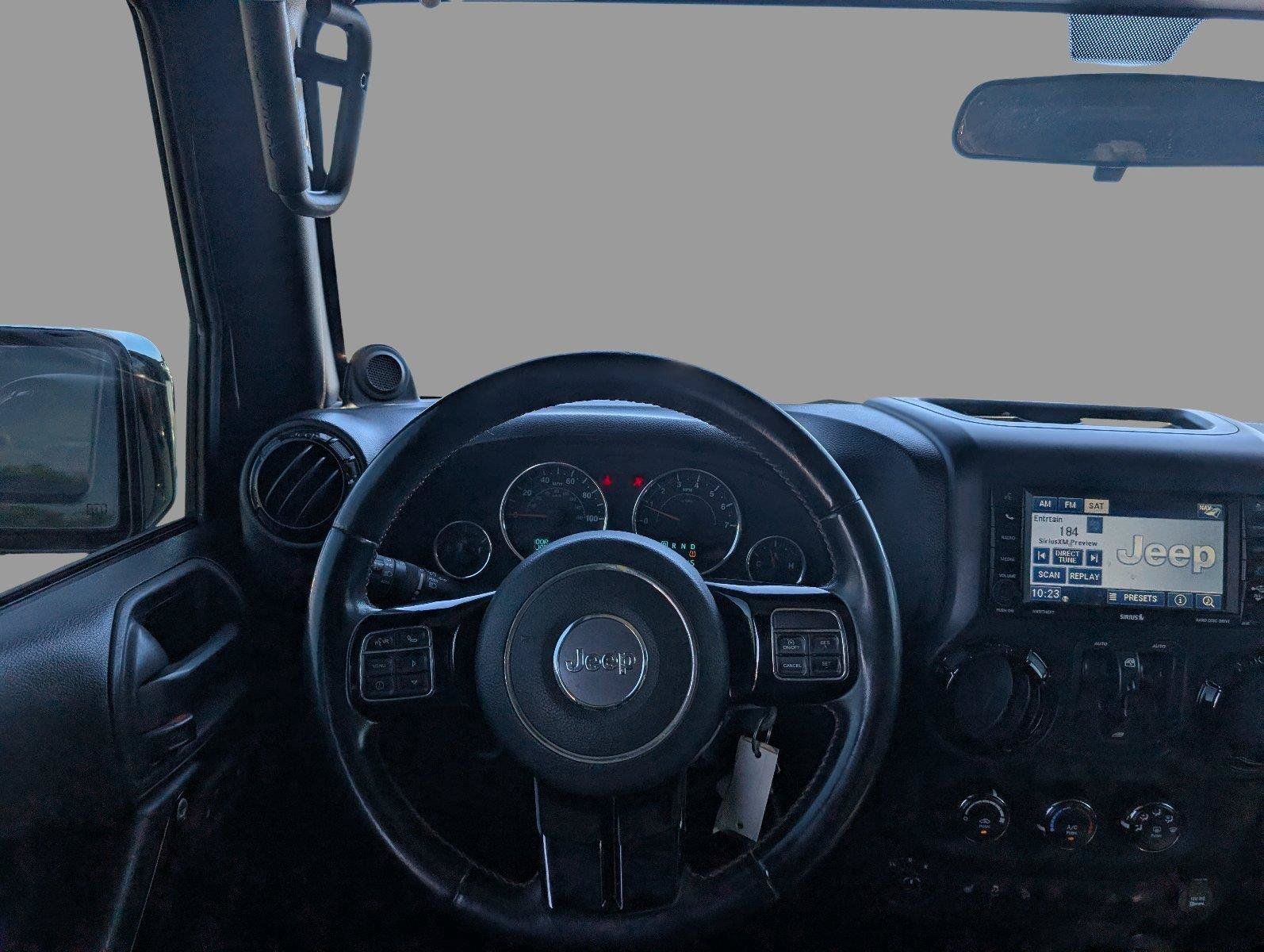 Used 2012 Jeep Wrangler Unlimited Sahara AWD/4WD image 30