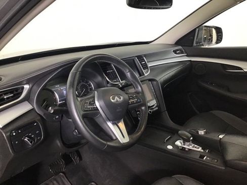 Used 2021 INFINITI QX50 Essential w/ Convenience Package image 8