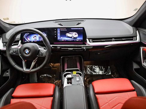 Used 2025 BMW X1 xDrive28i w/ Convenience Package image 13