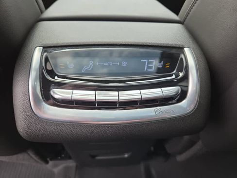 Used 2024 Cadillac XT6 Premium Luxury w/ Technology Package AWD/4WD image 18