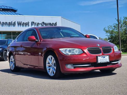 Used 2012 BMW 328i xDrive Coupe AWD/4WD image 3