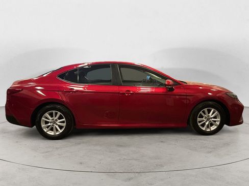 Used 2025 Toyota Camry LE FWD image 6