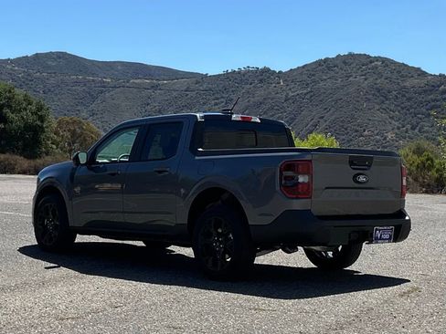 New 2025 Ford Maverick Lariat w/ Black Appearance Package image 4