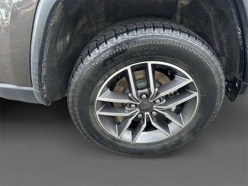 Certified 2021 Jeep Grand Cherokee Limited image 10