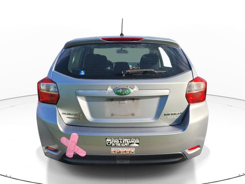 Used 2012 Subaru Impreza 2.0i Premium w/ Popular Pkg 1 AWD/4WD image 5