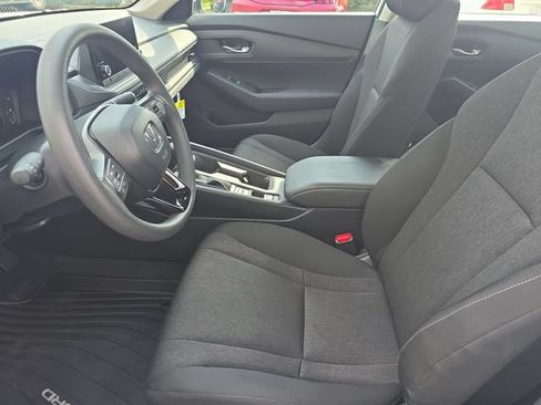 Used 2025 Honda Accord LX image 15